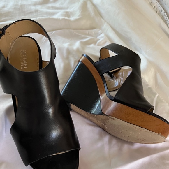 MICHAEL KORS Platform Wood Wedge Strappy Sandals Black  Michael Kors Platform, black and wood in 7 and a half.